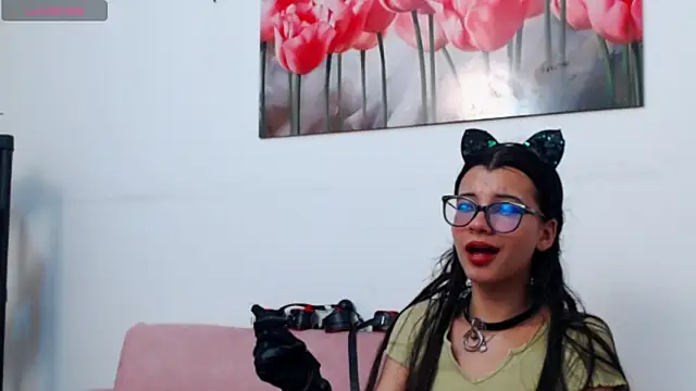 Chat +18 de pinky_f00x ao vivo