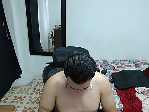 cloudsxxx 在線直播表演