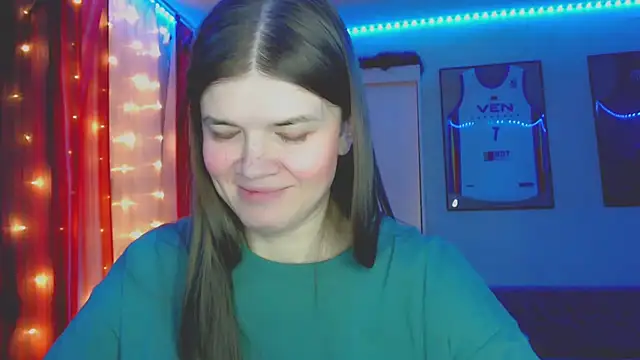 Klementa Adlı Modelin Canlı XXX Sohbeti