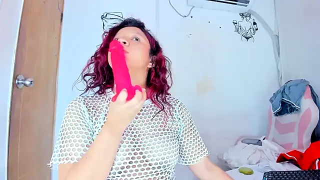 Czat XXX na żywo – Emily_Coper18