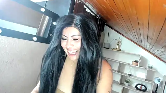 Tania_matureのライブXXXチャット