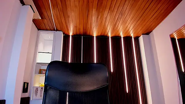 Alicee_Broownn Adlı Modelin Canlı XXX Sohbeti