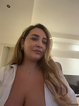 YaaraCollins – Live XXX-chat