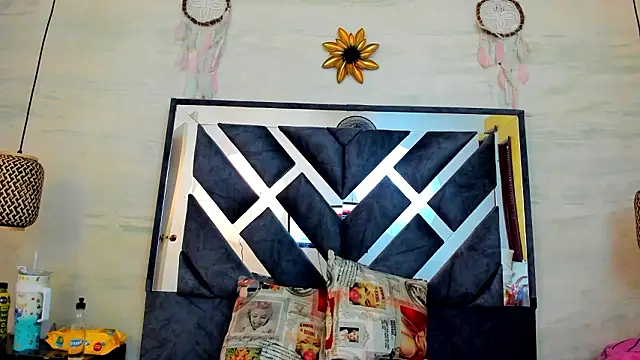 annie_vega17_'s Live XXX Chat