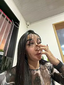 EmmyEvans1's Live XXX Chat