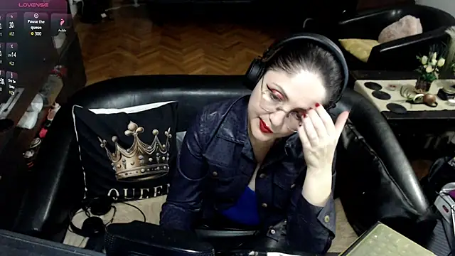 Imperatriza Adlı Modelin Canlı XXX Sohbeti