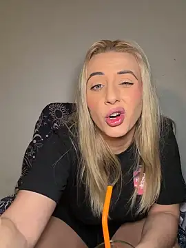 XXX chat uživo modela Strongqueen