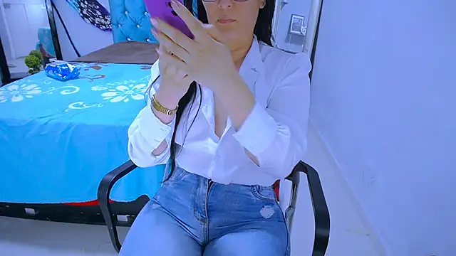 BitterMomXxx Chat XXX live