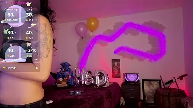 larah_uwu live XXX chat