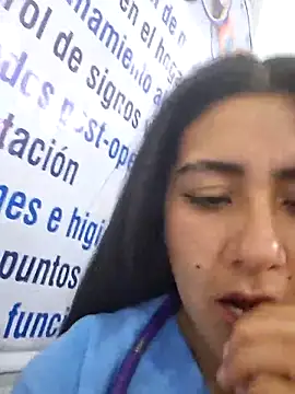 Chat XXX en directo de CAROLINE__07