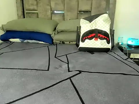 Master_Ruthless77n Webbikameraesitys