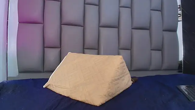 kissme_luna 即時 XXX 聊天