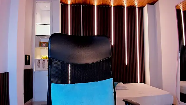 Alicee_Broownn's Live XXX Chat