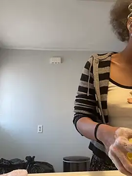 Tamiii420 Show in webcam