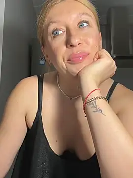 Kittie_Valentine live XXX chat