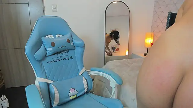 Chat XXX en directo de Valery_jame