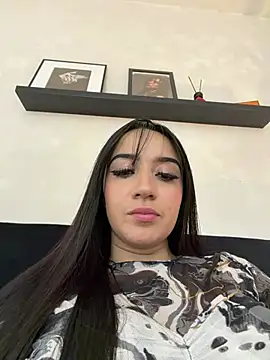 EmmyEvans1 Live XXX-chat