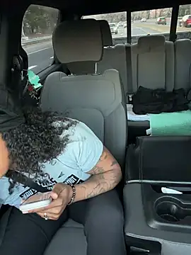 HaloRodeoLover2's Live XXX Chat