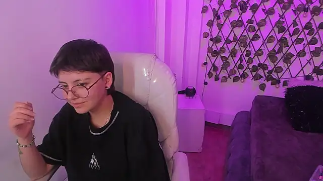 Nathaly_ds élő XXX-chatje