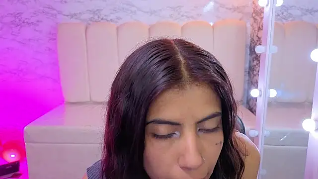 _Kitty_v Live XXX-chat