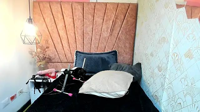 Kiara_Cruz__ Chat XXX live