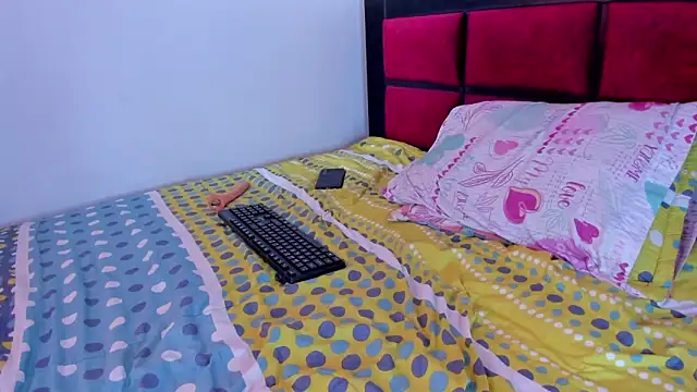 CRISTAL_T2 Live XXX-chat