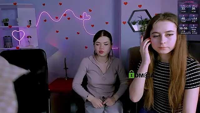 rebecca_smile live XXX chat