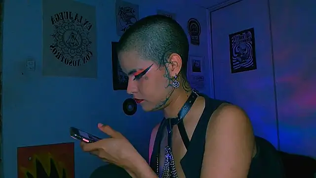 alex_one888 Live XXX Chat