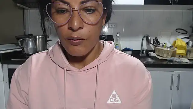 kateleyagreyのウェブカメラショー