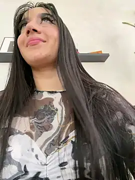 EmmyEvans1 live XXX chat