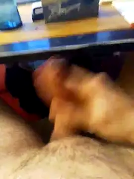 Show modela chrisdic27 na web-kameri