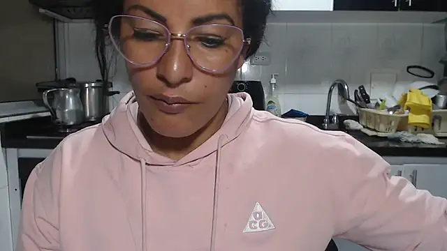 Chatroom XXX en direct de kateleyagrey