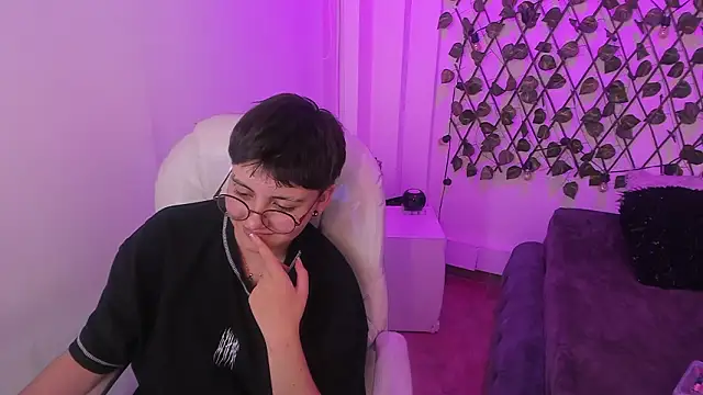 Nathaly_ds Obrolan Langsung XXX