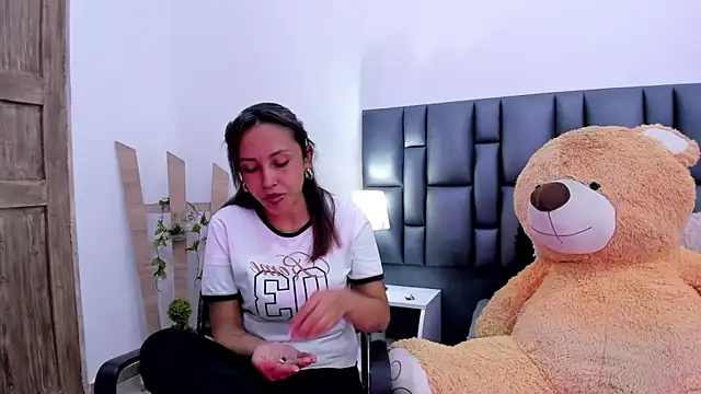 valeriasweet_ Adlı Modelin Canlı XXX Sohbeti