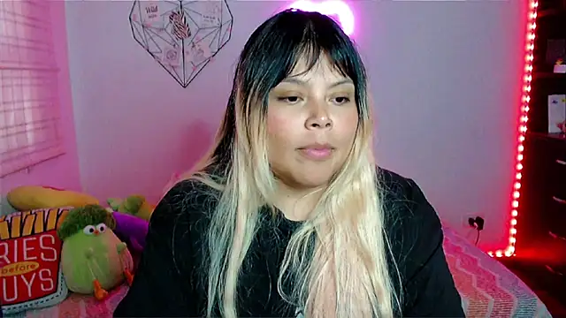 Онлайн чат XXX EllieMoonX