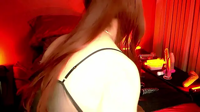 Chat +18 de JenniferCD ao vivo