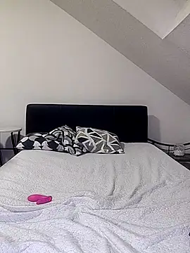 عرض كام Roni256