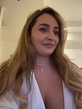 YaaraCollins Chat XXX in diretta