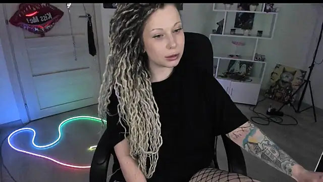 HoneySallyMoore Chat XXX in diretta