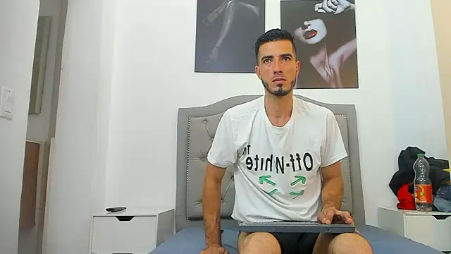 marc_ruffaのウェブカメラショー