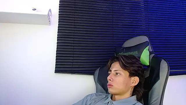 Didi_hard's Live XXX Chat