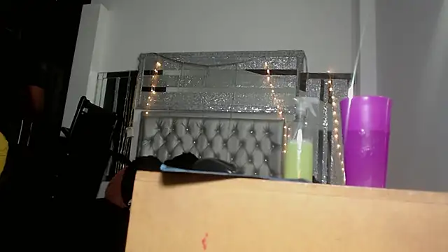 Chat +18 de chamaquito_xl ao vivo