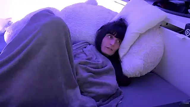 CeriseLapine's Live XXX Chat