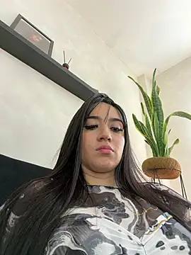 EmmyEvans1 live XXX chat