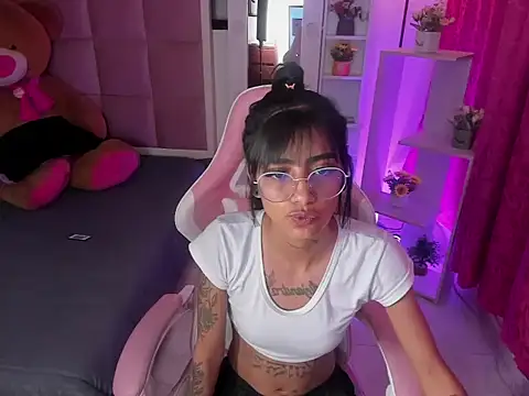 แชท XXX สดของ KarlaSlutSkinny__