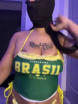 kamila_french Chat XXX in diretta