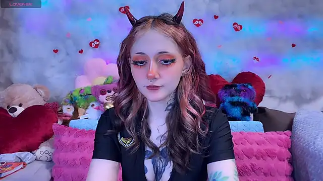 _Devill_Baby: онлайн-секс-чат