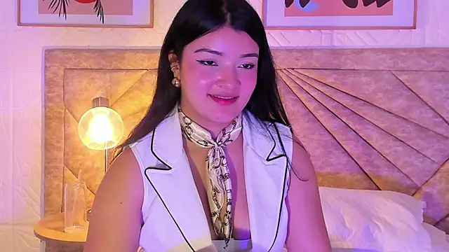 EmmaBlossom Adlı Modelin Canlı XXX Sohbeti