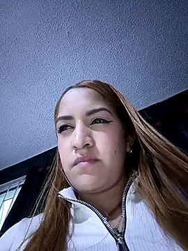 Ruby_hott – Naživo XXX chat