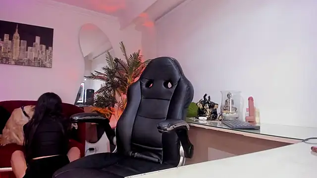 Meghan320 Adlı Modelin Canlı XXX Sohbeti